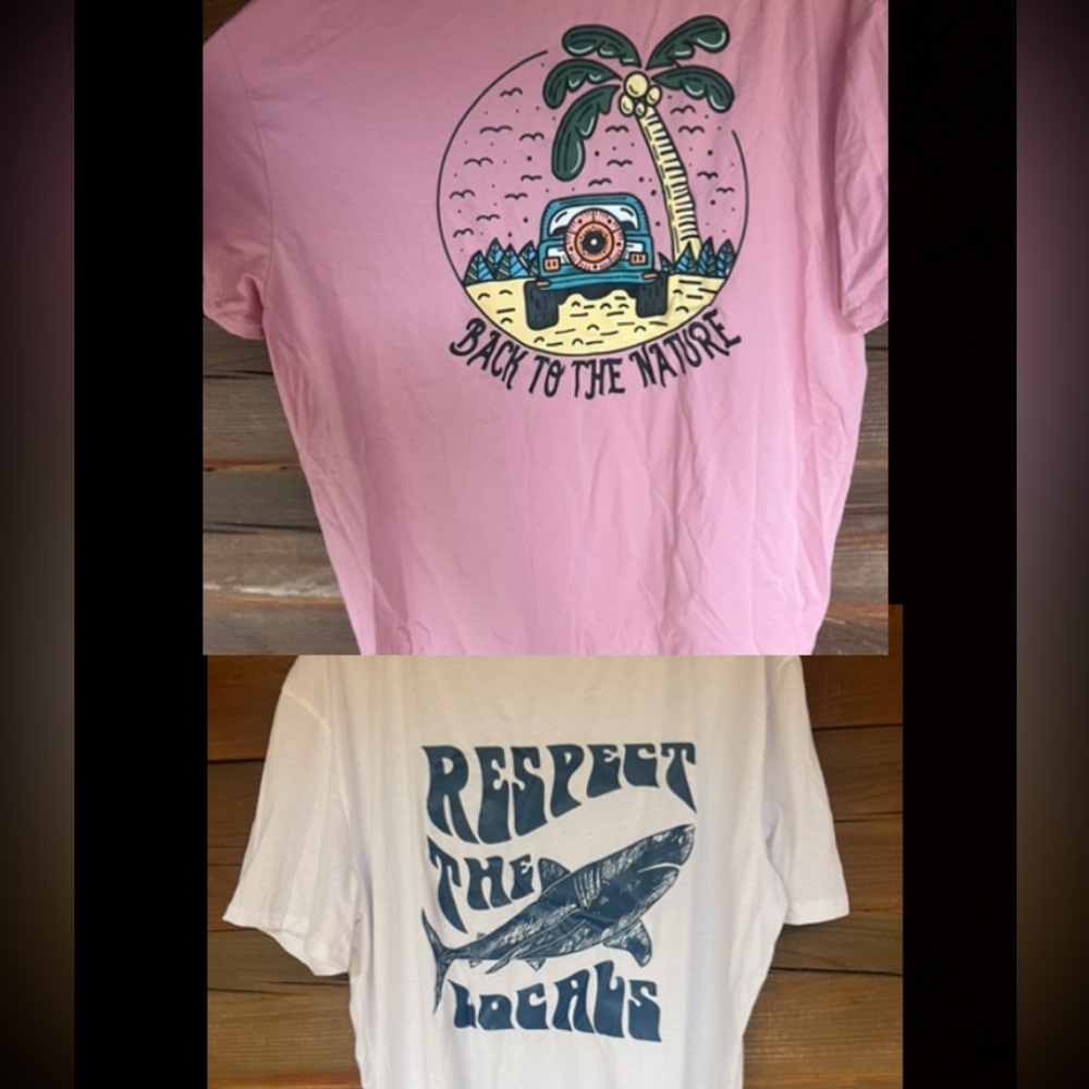 2 Men’s XXL tees Never worn